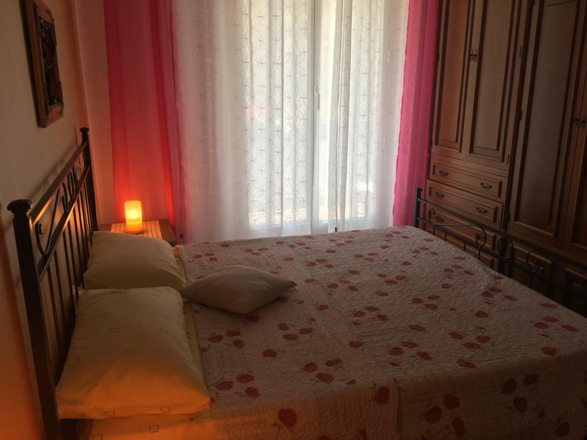 شقة Casa Elena ألبيسولا سوبيريوري المظهر الخارجي الصورة